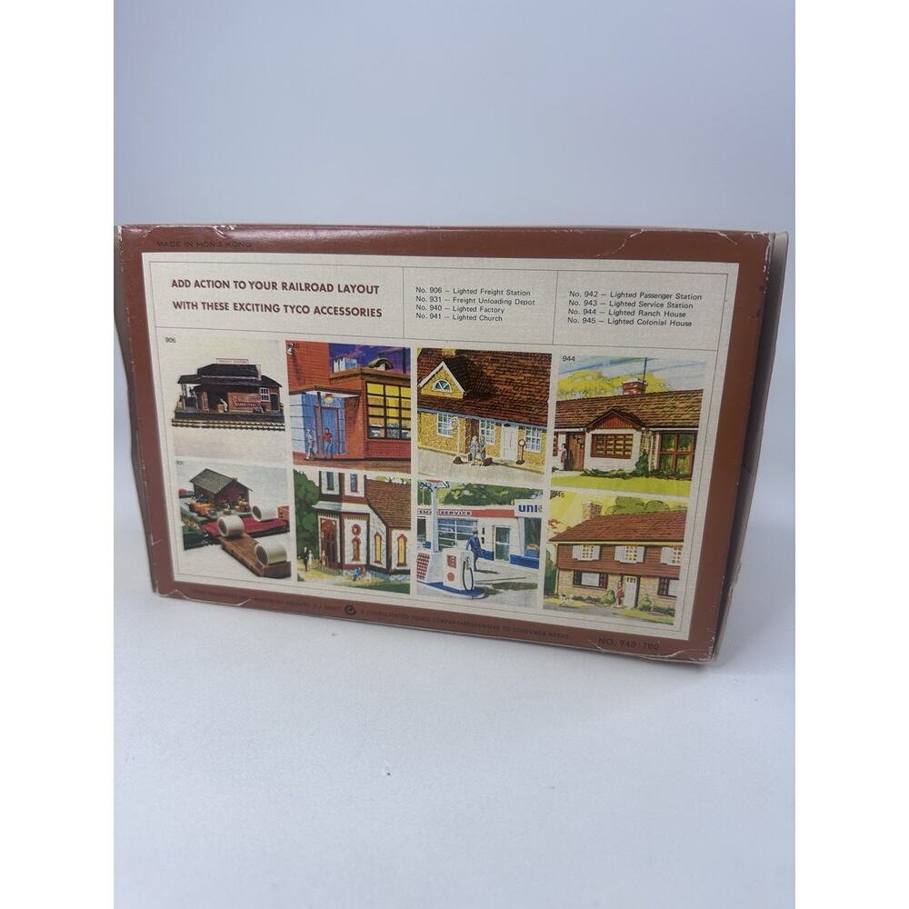 TYCO HO Scale Lighted Factory Accessory Building Model #940 - Picture 13 of 13